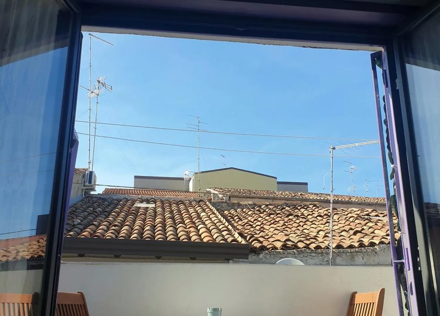 Villa La Casa Di Frida Aeroporto di Catania Fontana Rossa Italia